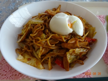 とろとろ卵のトマトキムチ焼きそば