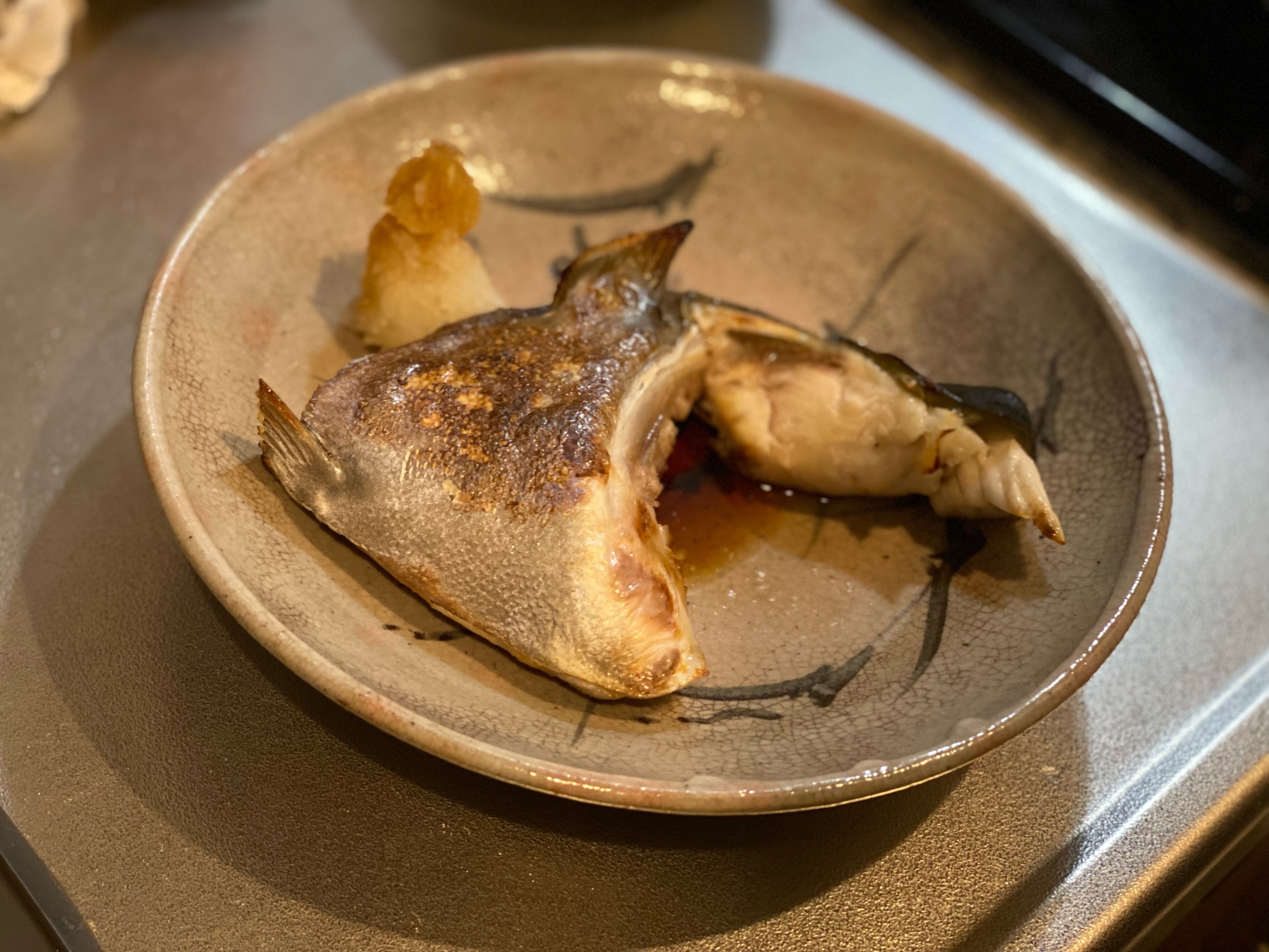 簡単で美味しい　カンパチ　カマの塩焼き