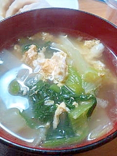 鶏がらスープの元を使った中華風スープ