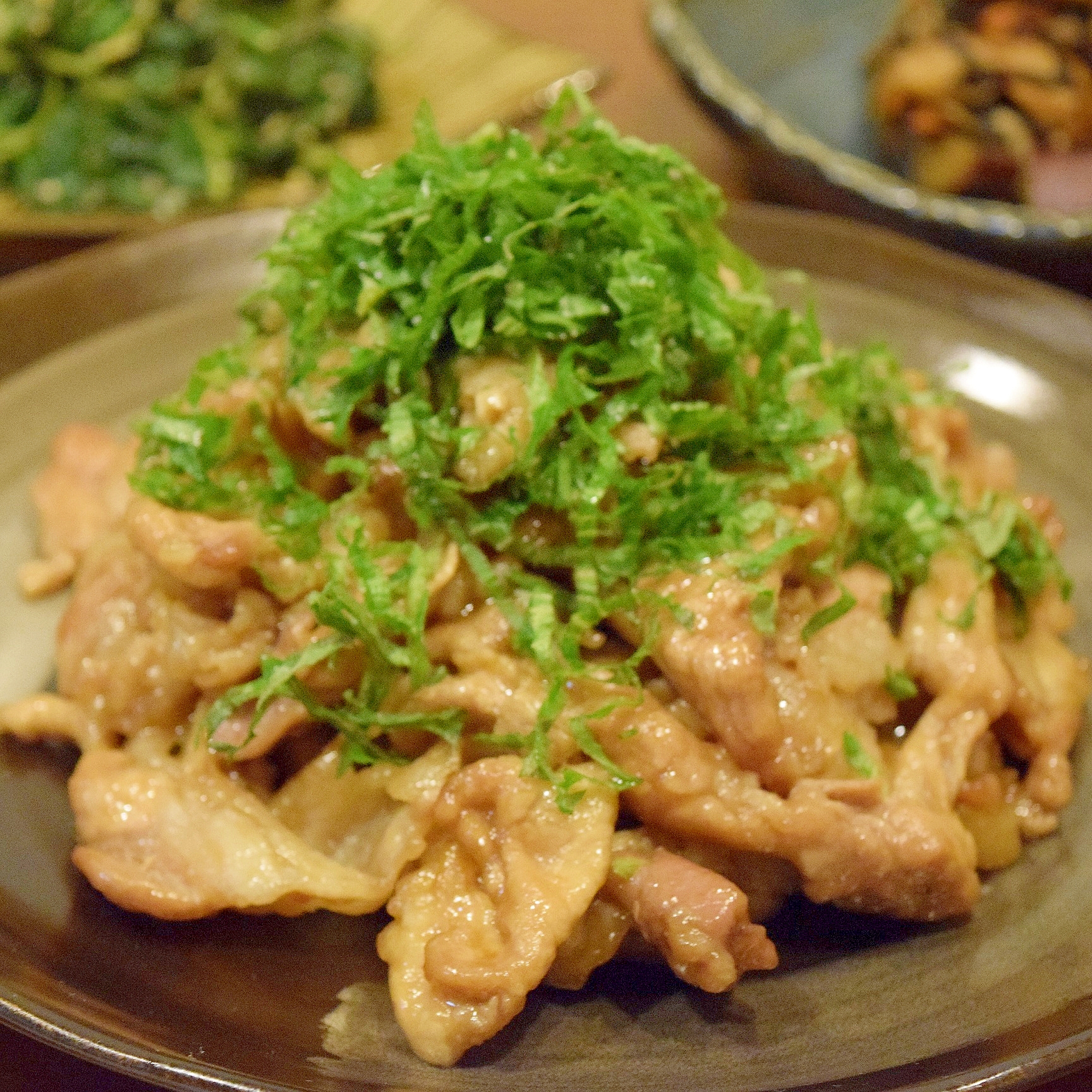 紫蘇でさっぱり♪豚肉の甘酢炒め