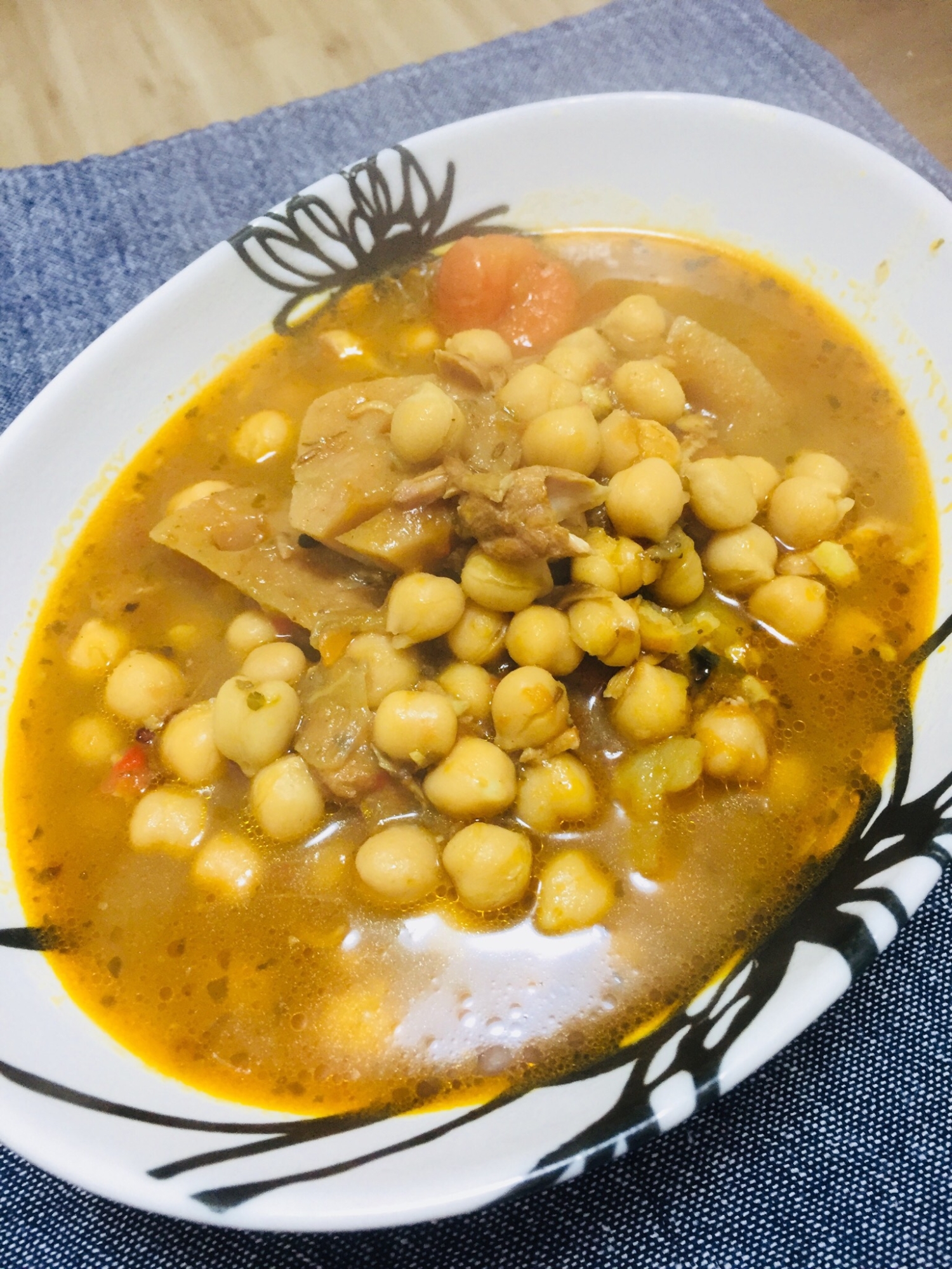 スープカレーからの、ひよこ豆のスープカレー