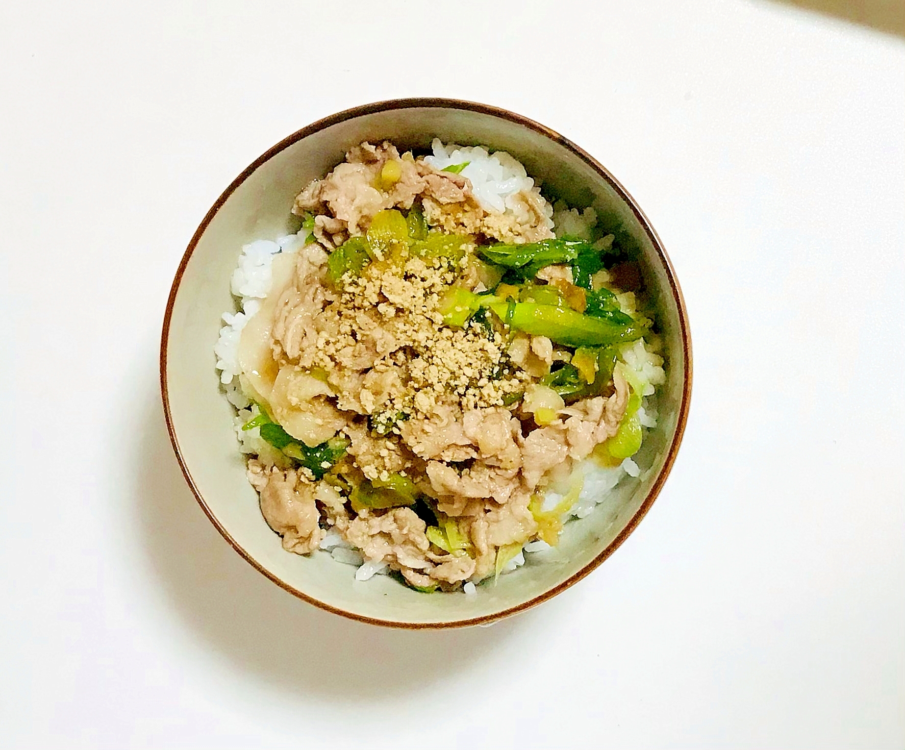 胡麻風味の豚丼