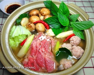 タイ風バジルハーブレモン鍋 海老つみれで レシピ 作り方 By いくみん5385 楽天レシピ