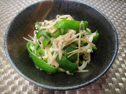 ピーマンとえのき茸の麺つゆ炒め