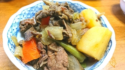 ジャガイモと牛肉の甘辛煮