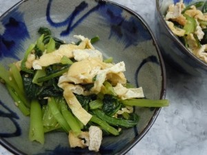 小松菜と油揚げの昆布茶煮