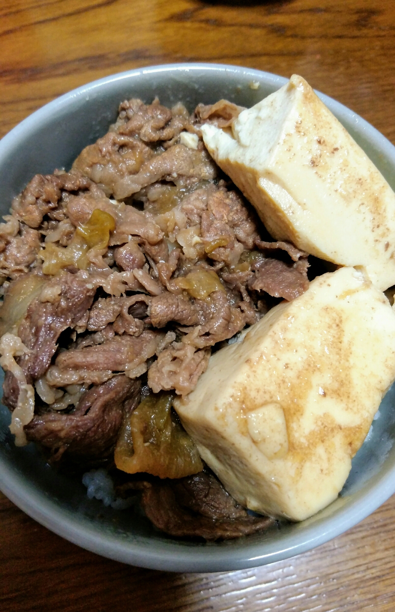 寒い日は生姜たっぷり肉豆腐