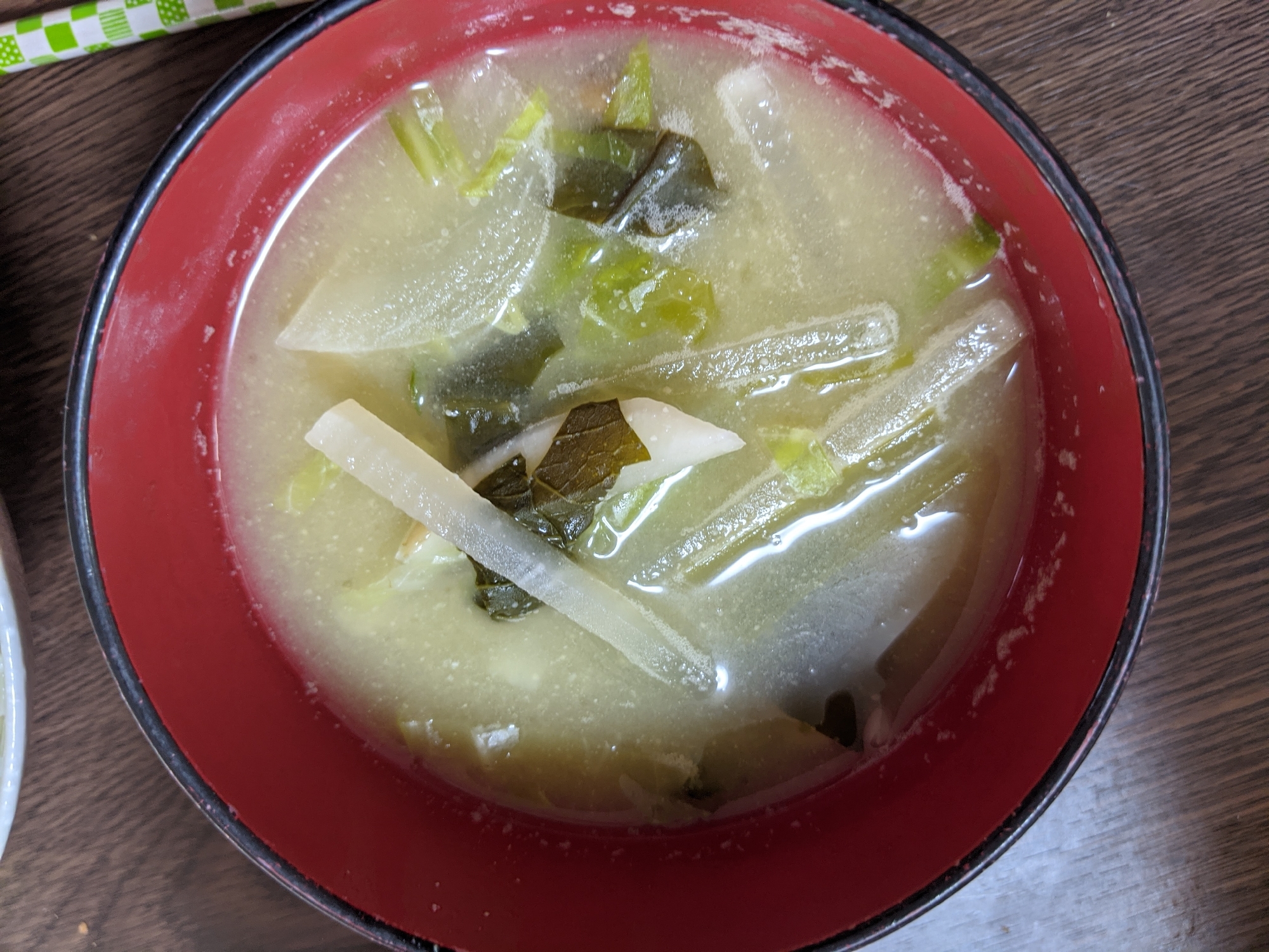 大根と小松菜とわかめの味噌汁