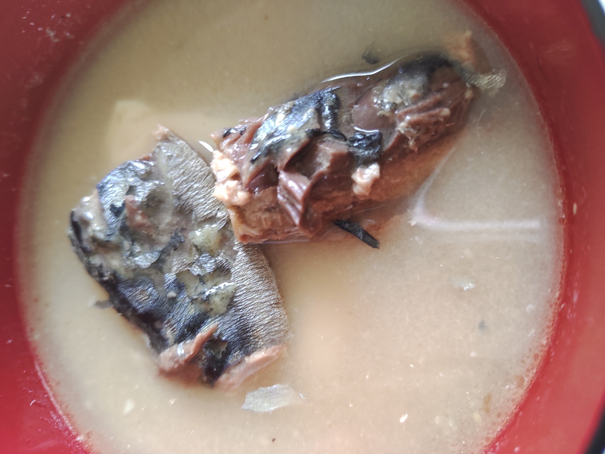 鯖の缶詰で　鯖と豆腐の冷や汁