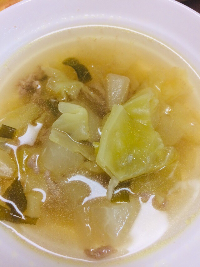 大根とキャベツと合挽肉の野菜スープ