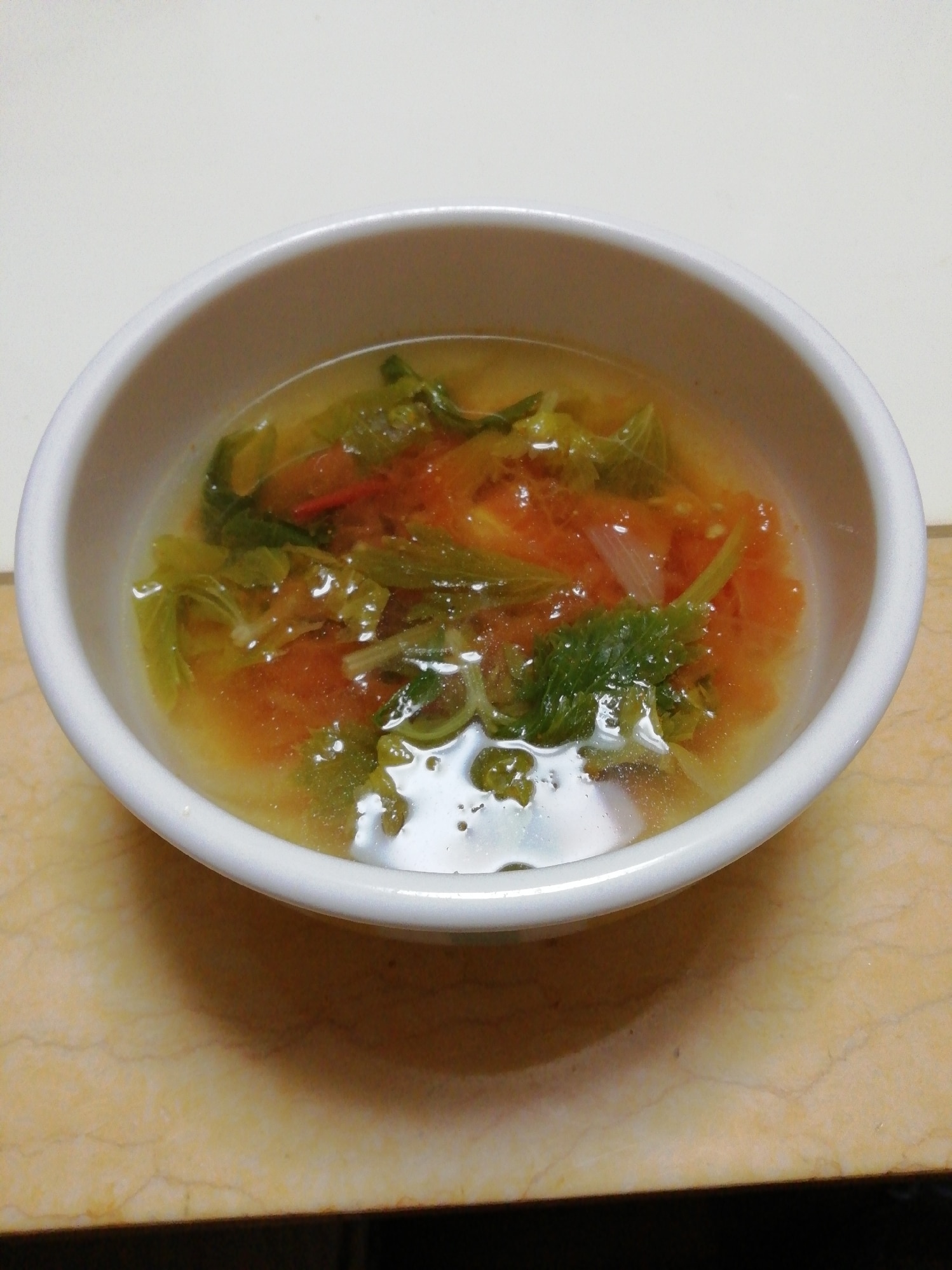 玉ねぎとセロリ葉のトマトスープ レシピ 作り方 By イク9110 楽天レシピ