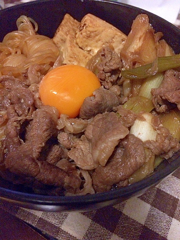 すき焼きを手軽に丼で♡