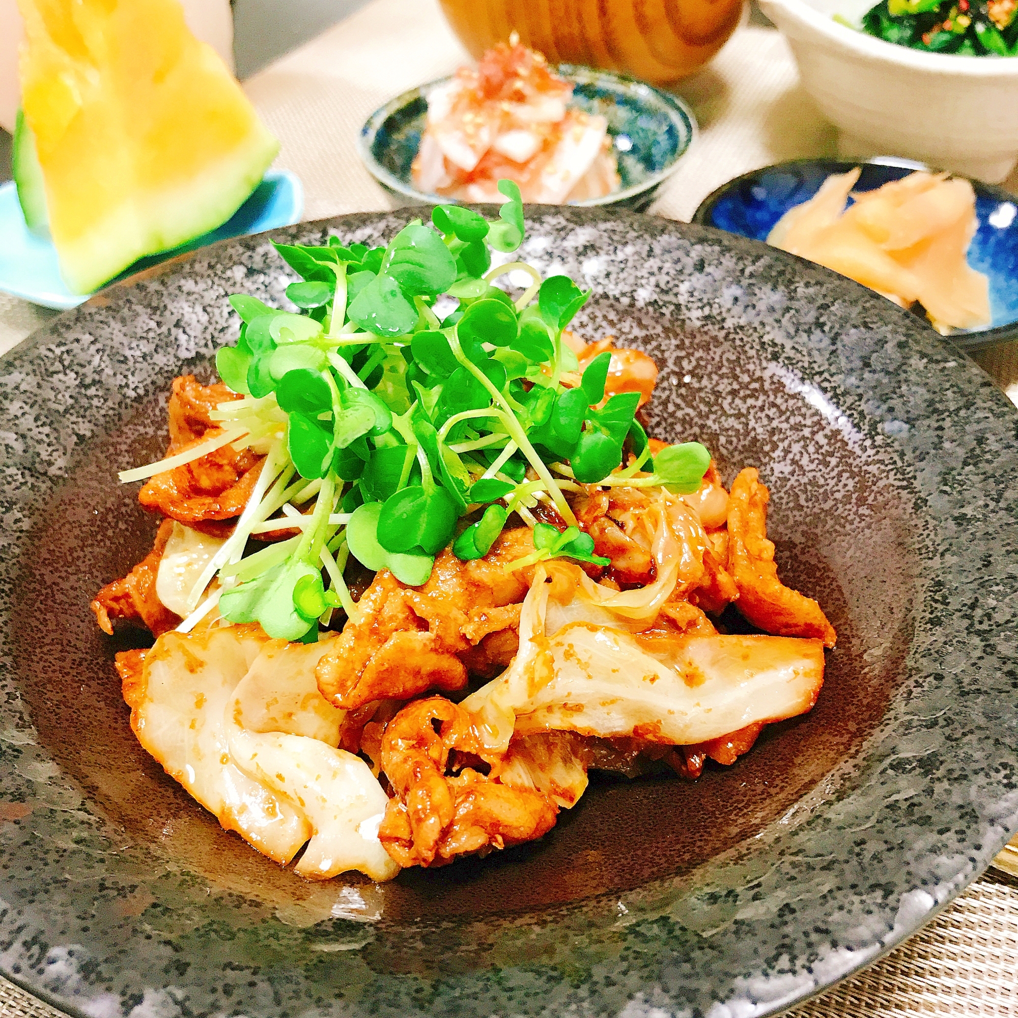 夏バテ防止に♪豚肉とキャベツの味噌炒め