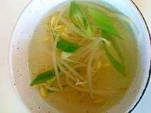 【韓国家庭料理】豆もやしのスープ