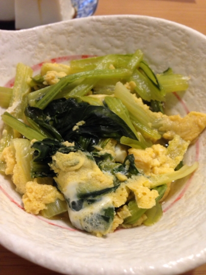 簡単!栄養満点おかず!!小松菜と豆腐の卵とじ