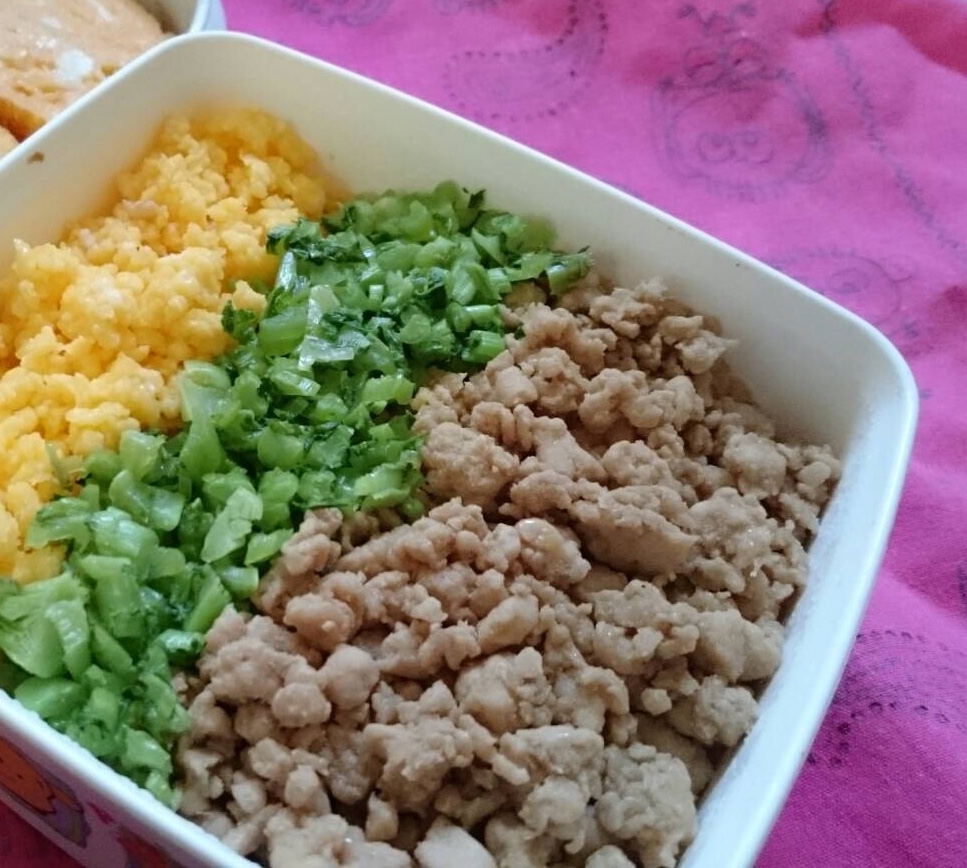 さっぱり塩麹そぼろ＋菜飯＋いり卵ご飯