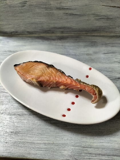 きょうはこちら✨焼き鮭大好き♡鮭が白身魚とはびっくり〜また１つ賢くなりました！美味しいレシピ感謝(◕ᴗ◕✿)♥
