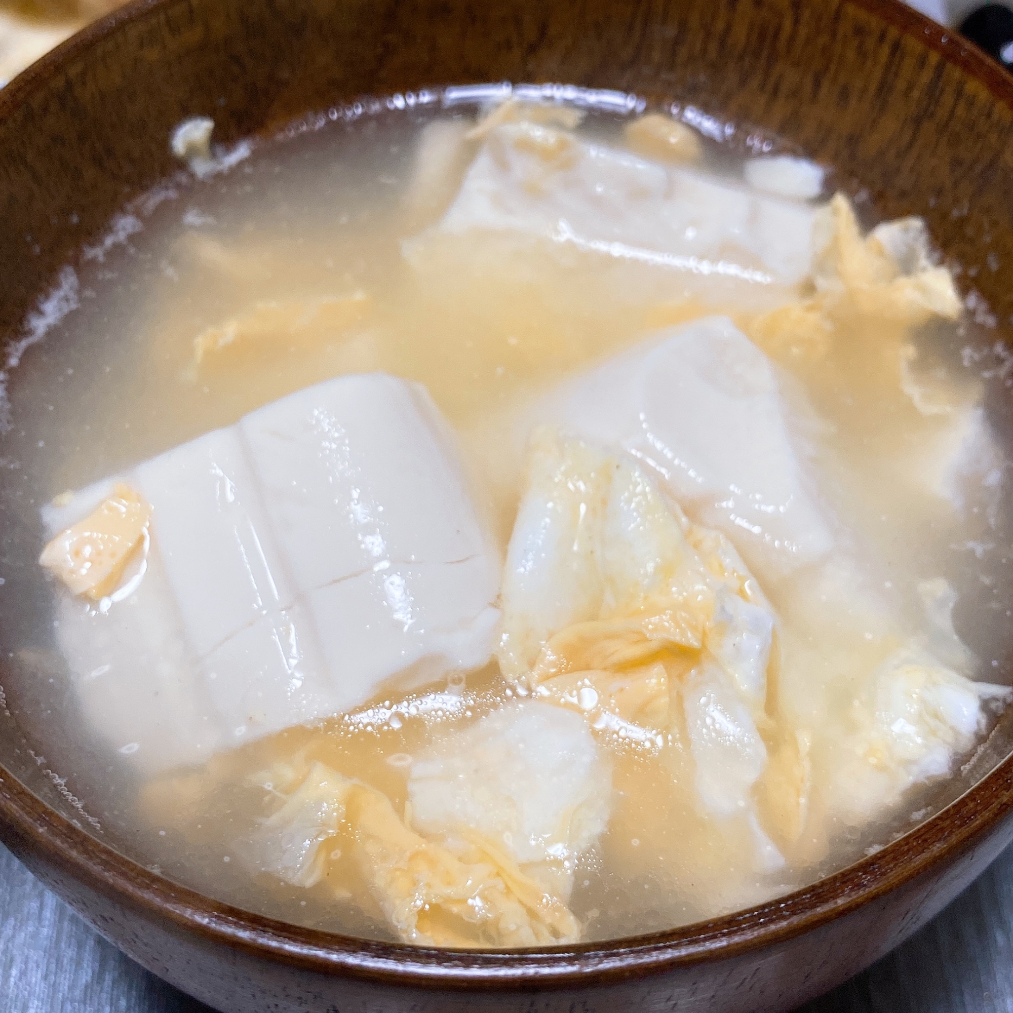 簡単☆卵と豆腐のウェイパースープ