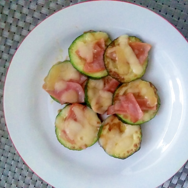 フライパン1つで ズッキーニのチーズ焼き レシピ 作り方 By 夢シニア 楽天レシピ フライパン1つで ズッキーニのチーズ焼き レシピ 作り方 By 夢シニア 楽天レシピ