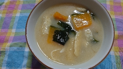 かぼちゃと油揚げのみそ汁