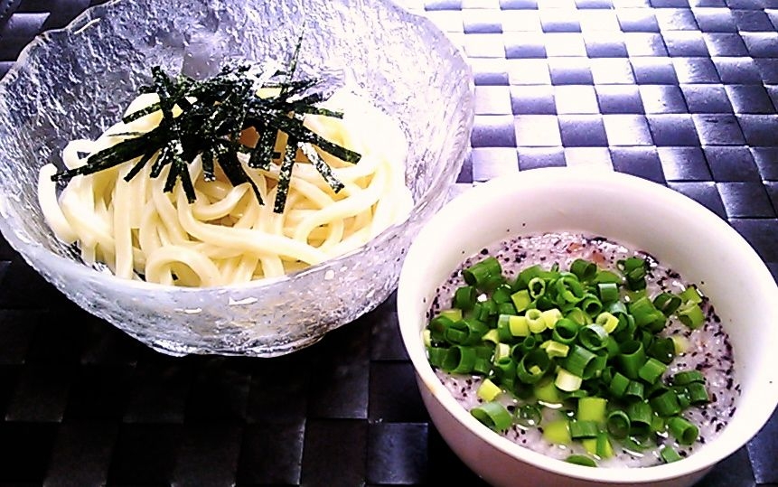 簡単♪梅しそとろろつけ麺風うどん