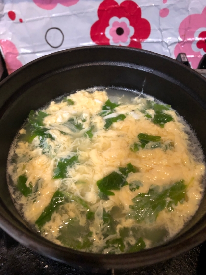 キャンプでバーベキューをする時に簡単に作れるスープのレシピを探していました。
茎は野菜スティックに葉はスープにしてサラダと汁物の2種が出来てナイスです。