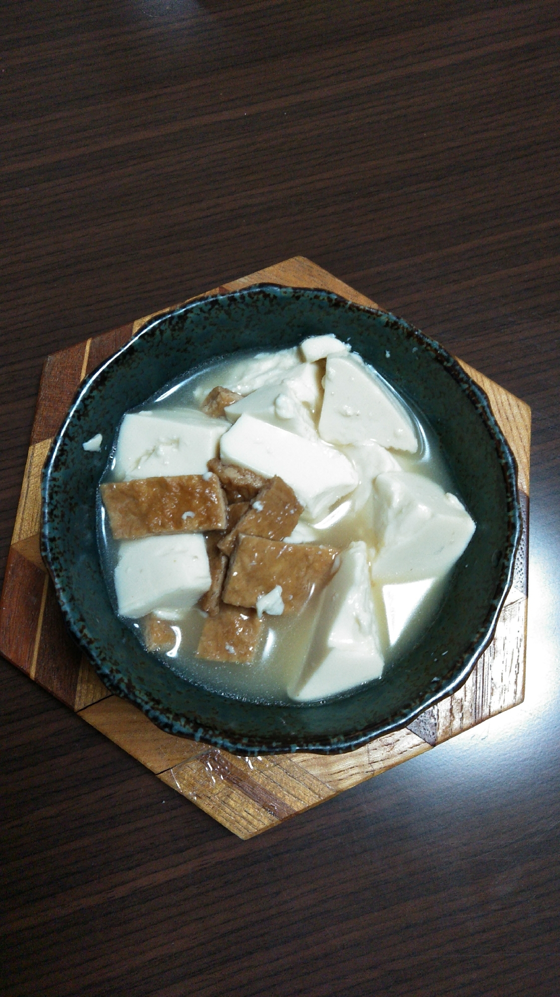 豆腐と薄揚げのシンプル粕汁