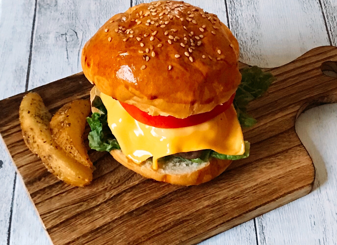 お肉100 のパティで作る贅沢ハンバーガー レシピ 作り方 By Tai 楽天レシピ お肉100 のパティで作る贅沢ハンバーガー レシピ 作り方 By Tai 楽天レシピ