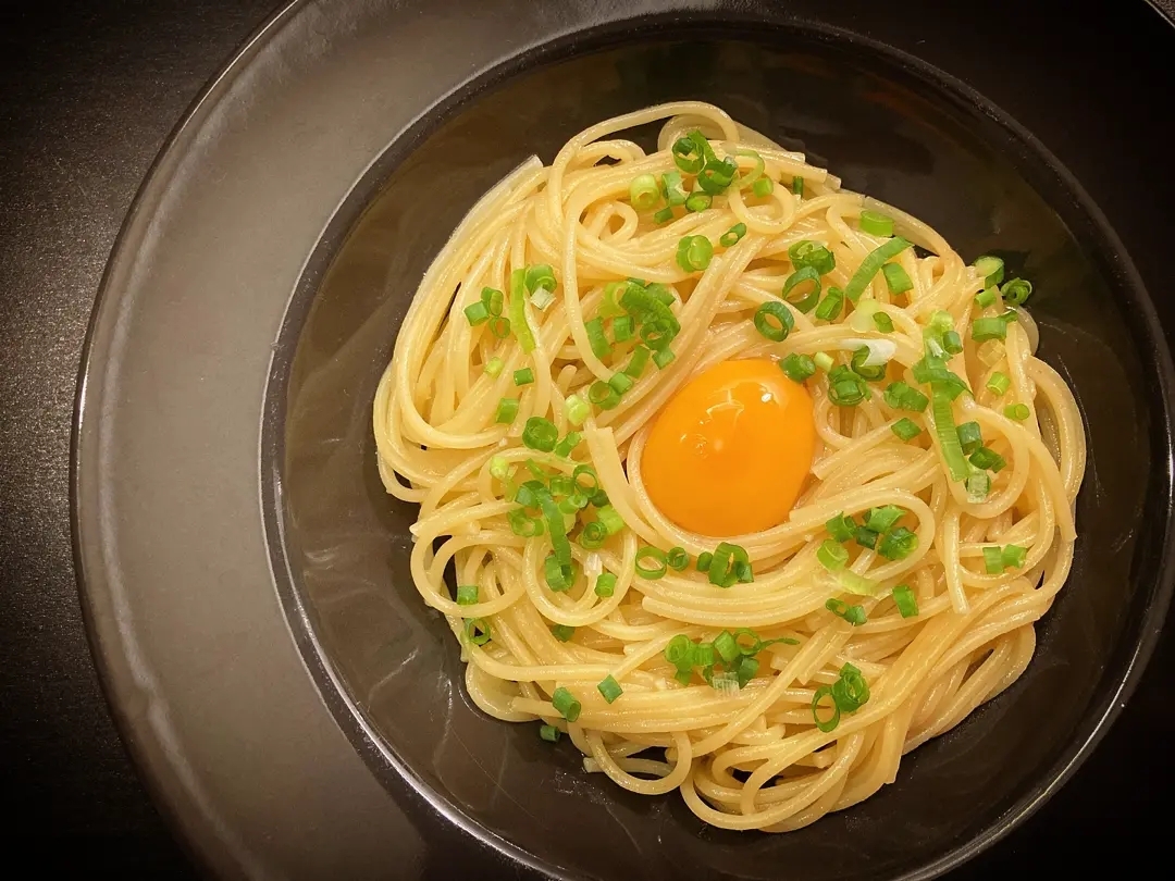 プロ直伝！茹でないレンチン釜玉月見パスタ