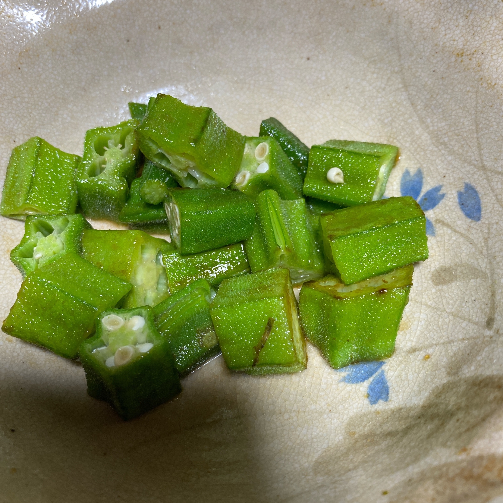 オクラのごま油いため