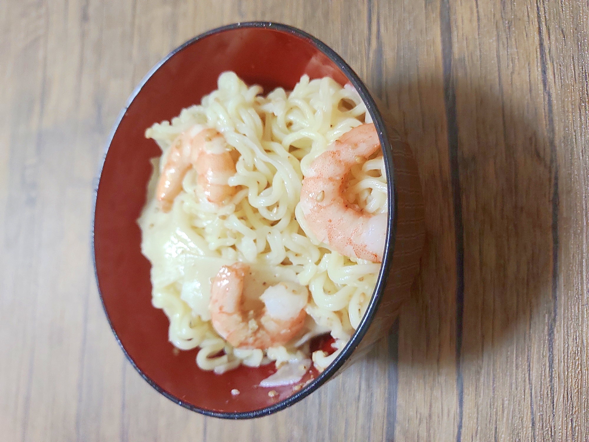 お酢でさっぱり　えびワンタンラーメン
