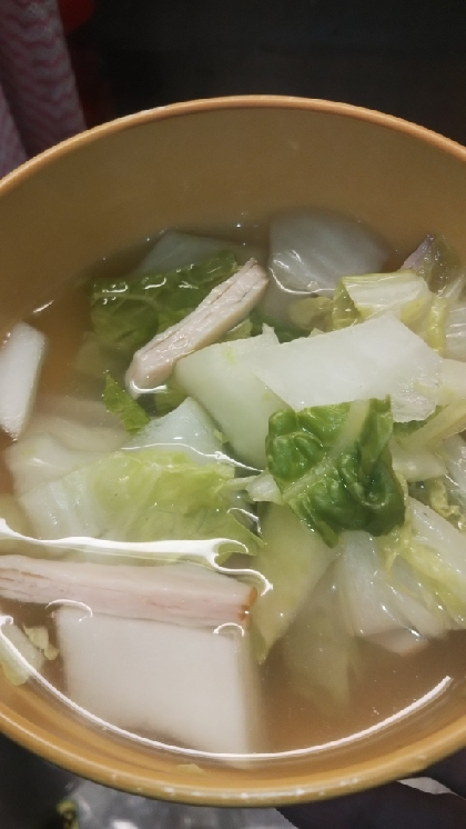 白菜とハムのスープ