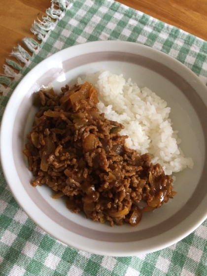 一皿で栄養満点！野菜たっぷりドライカレー