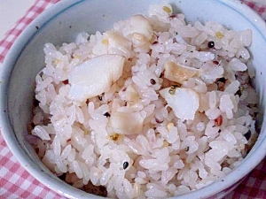 タラと雑穀米の炊き込みご飯