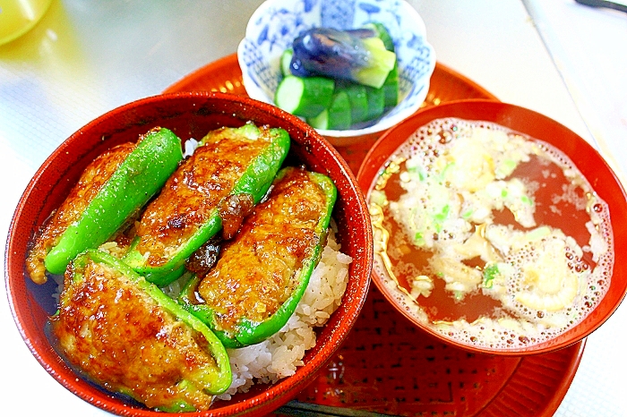 ピーマンの肉詰め丼