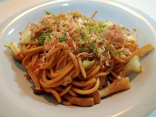 余ったソースで　豚・キャベ・しめじの焼きちゃんぽん