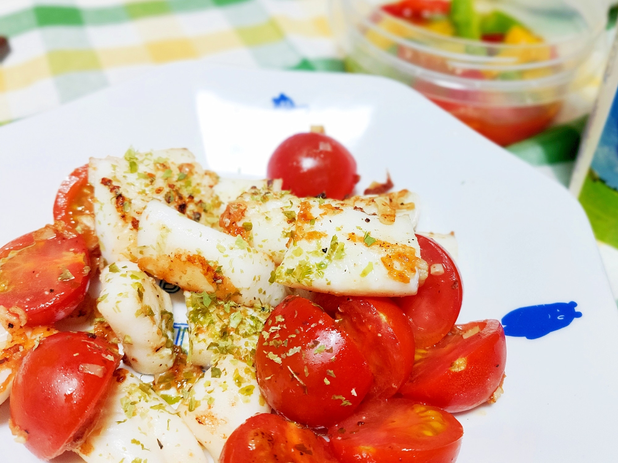 夕飯に 簡単おかず トマトとイカのオリーブ油炒め レシピ 作り方 By 早起き鹿太郎0655 楽天レシピ