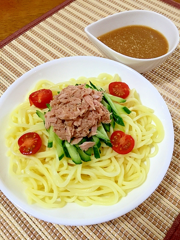 麺つゆマヨで簡単！ツナときゅうりの冷やし中華風♪