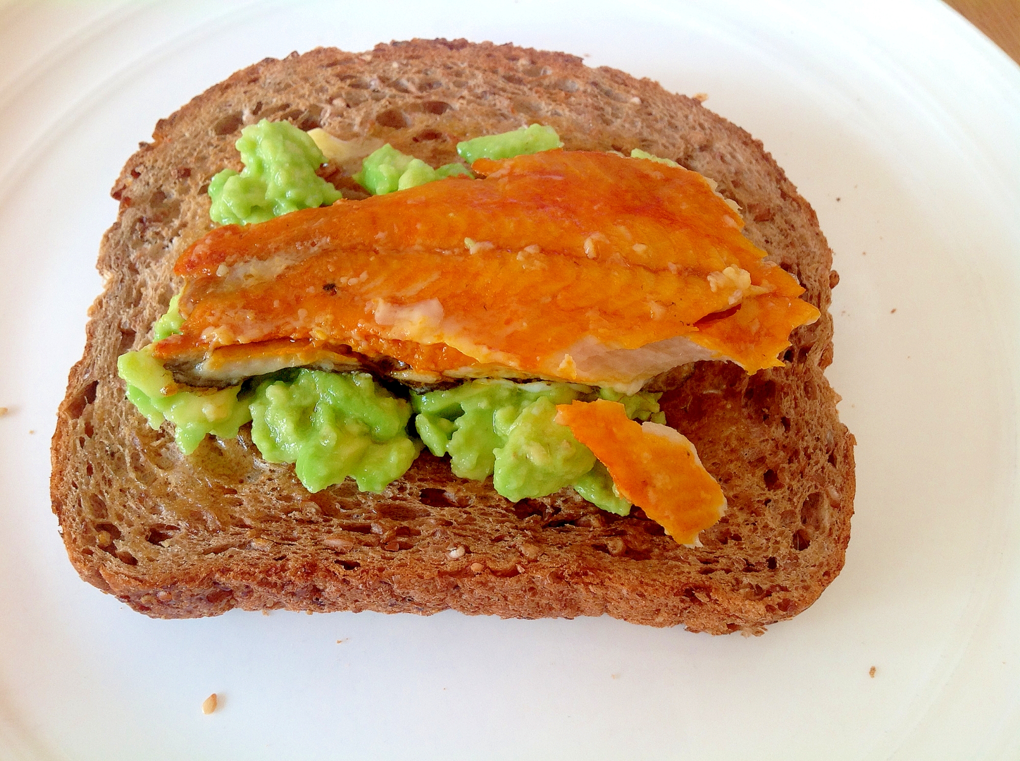 燻製の魚とアボカドスマッシュのトースト レシピ 作り方 By Findus 楽天レシピ 燻製の魚とアボカドスマッシュのトースト レシピ 作り方 By Findus 楽天レシピ