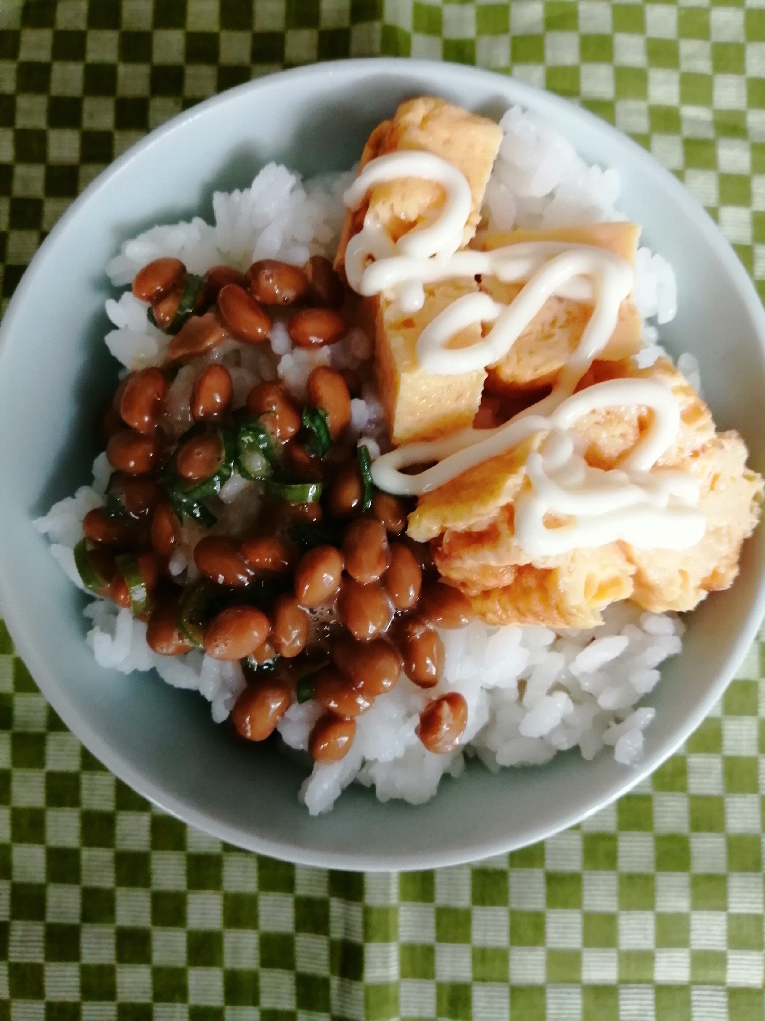 ネギ納豆とマヨ卵焼きご飯