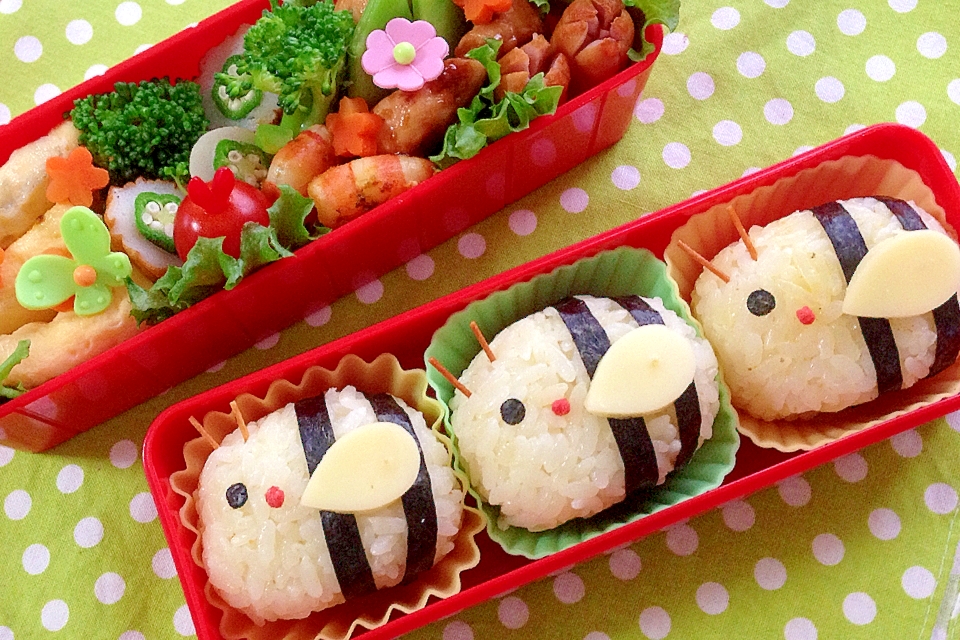 簡単キャラ弁 みつばちさんのデコおにぎり レシピ 作り方 By Cherry05 楽天レシピ 簡単キャラ弁 みつばちさんのデコおにぎり レシピ 作り方 By Cherry05 楽天レシピ