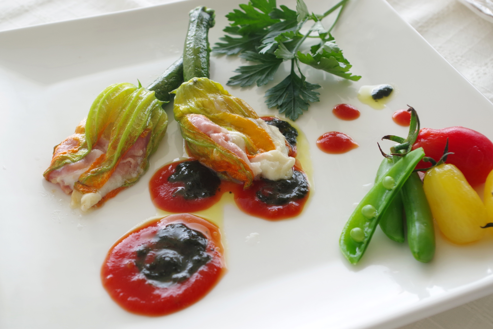 お皿でお絵かき 花ズッキーニの生ハムチーズ詰め レシピ 作り方 By 北海道お土産探検隊レシピ 楽天レシピ お皿でお絵かき 花ズッキーニの生ハムチーズ詰め レシピ 作り方 By 北海道お土産探検隊レシピ 楽天レシピ