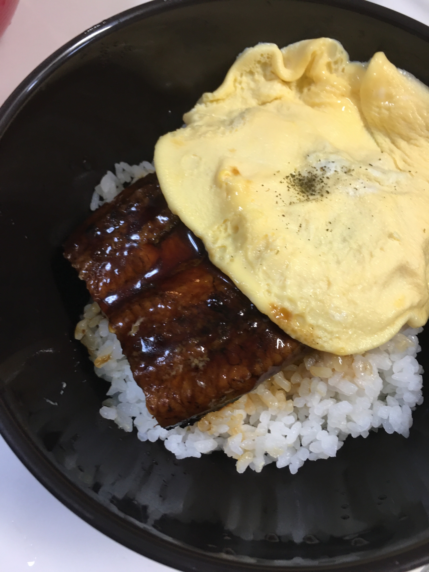 簡単美味しい！ふわふわ卵焼きの鰻丼