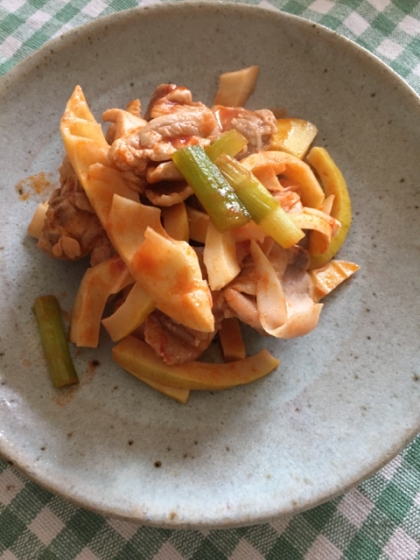 はちくと鶏もも肉のケチャップ煮