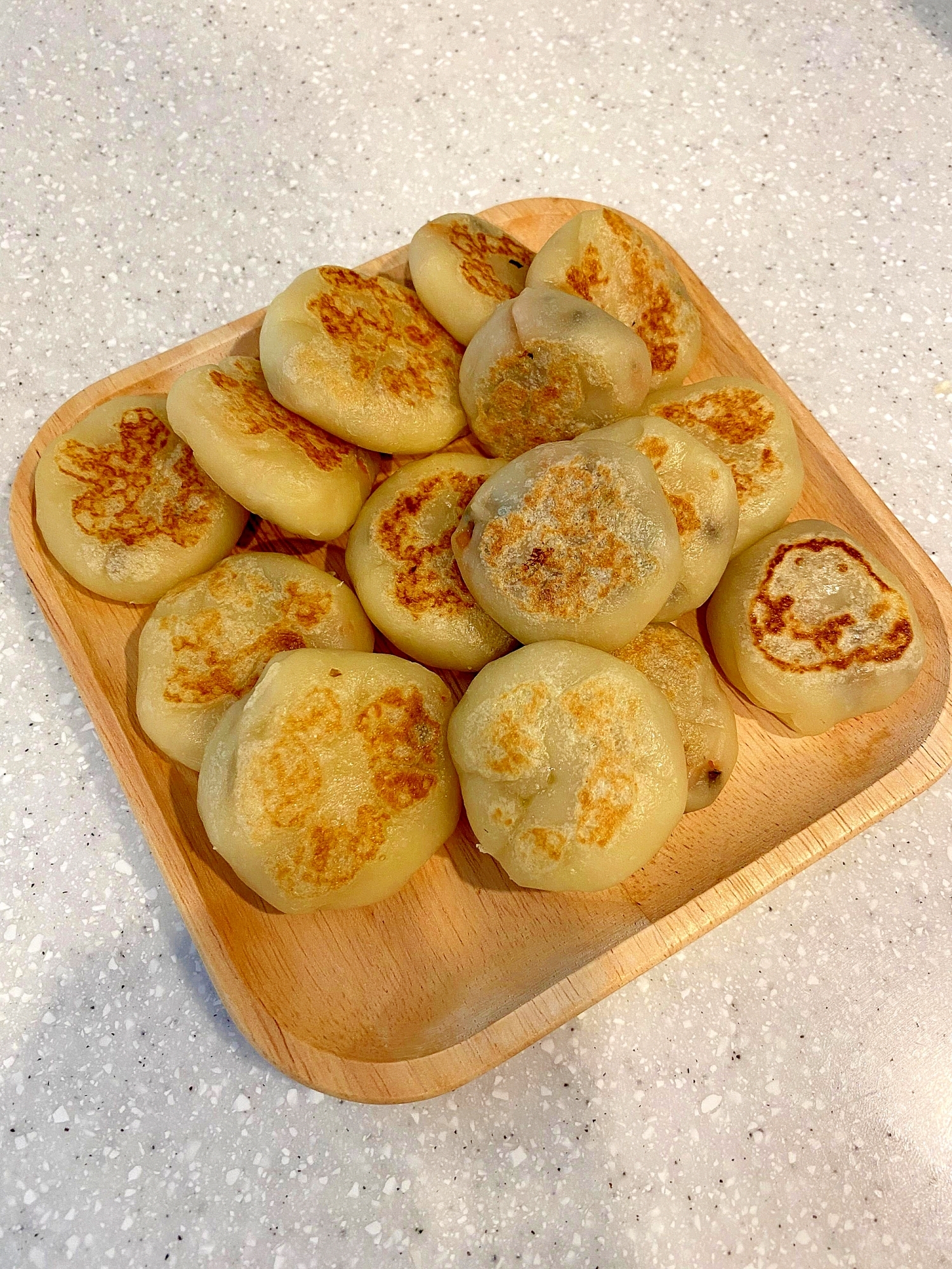 パクパク食べれちゃう茄子と大豆ミートの味噌おやき！