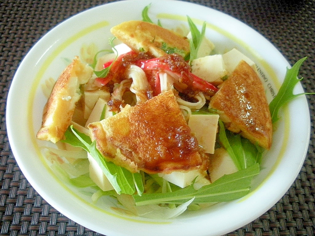 豆腐と水菜とカニカマ＆大豆粉パンケーキサラダ♪