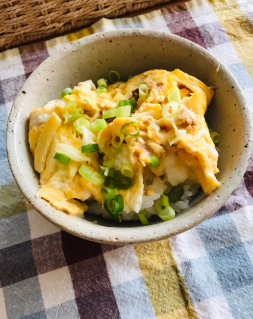 はごろも煮とキャベツのめんつゆ卵とじ丼