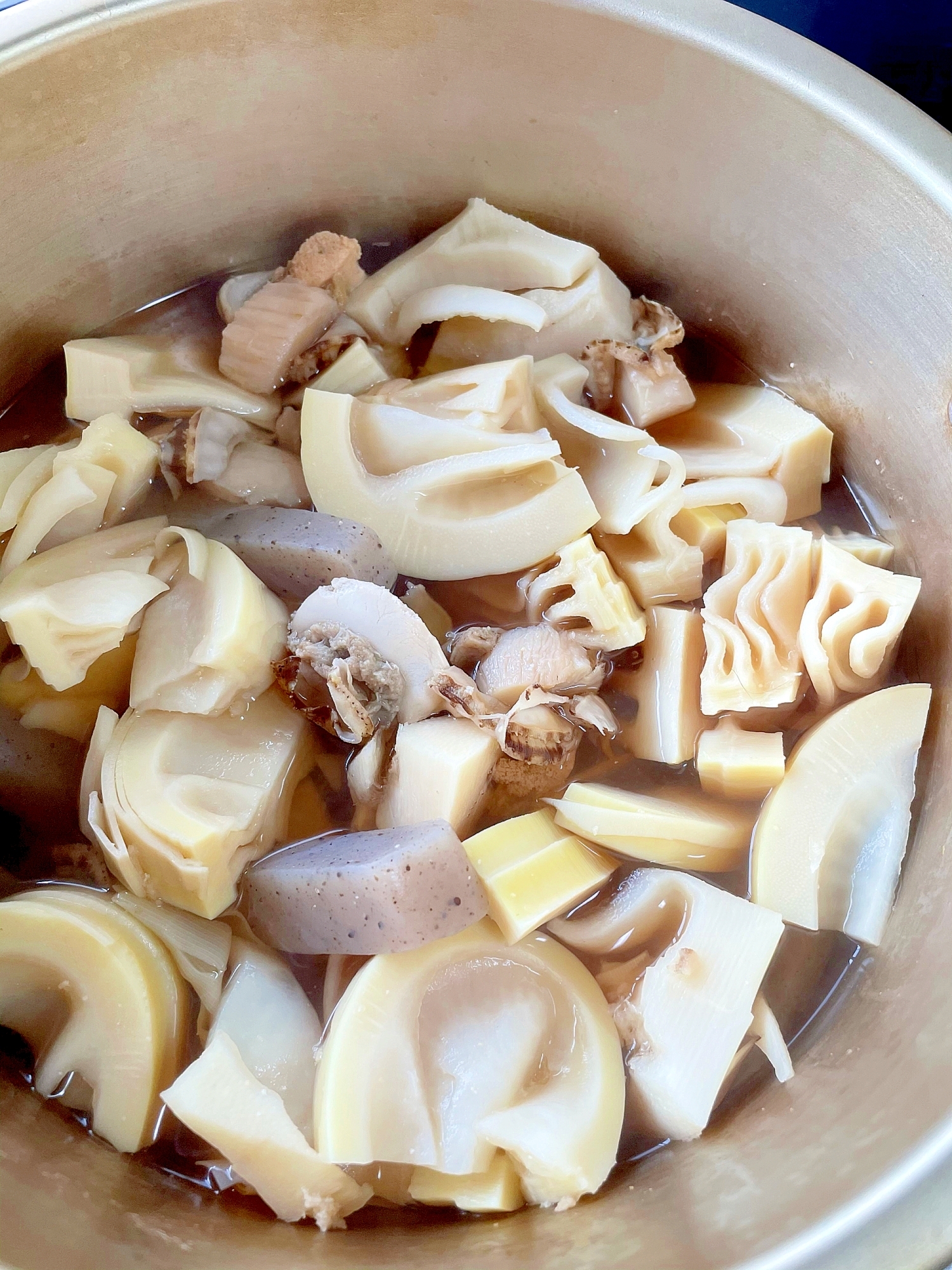 たけのこ こんにゃく ホタテの煮物 レシピ 作り方 By まゆぱとら 楽天レシピ