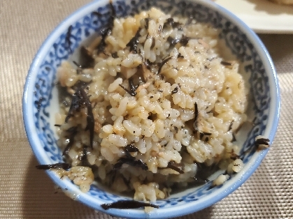 ひじきとシーチキンの炊き込みご飯