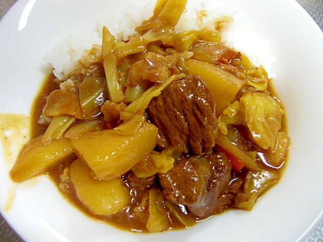 キャベツ入りカレー